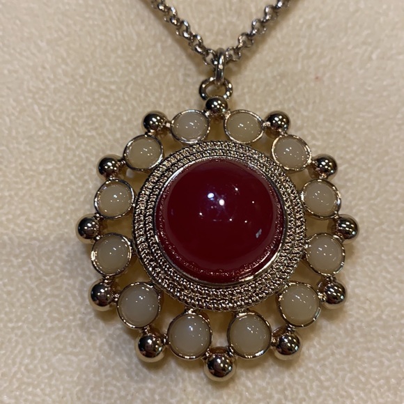 Pendant with faux gems Ann Taylor Necklace - Picture 1 of 5